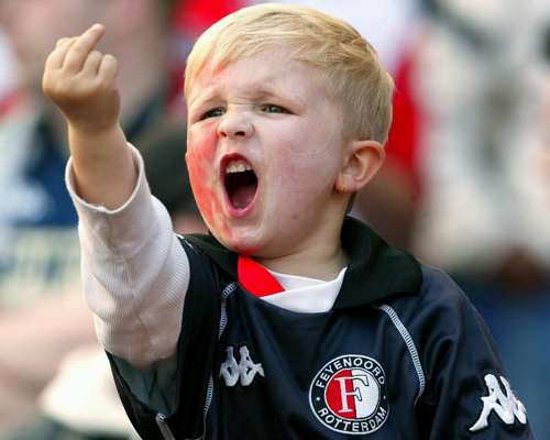 the-best-funniest-photos-kids-middle-finger-Finger-Angry-Kid.jpg