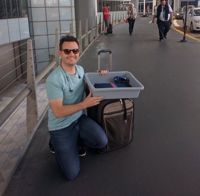 stolen tsa bin, guy steals tsa bin, guy stole tsa bin, guy stole a tsa bin, guy steals a tsa bin, funny tsa, tsa fail, airport fail, funny airport, funny tsa, funny photo, funny photos, funny pics, funny pics, funny pictures, funny picture, funny vid, funny vids