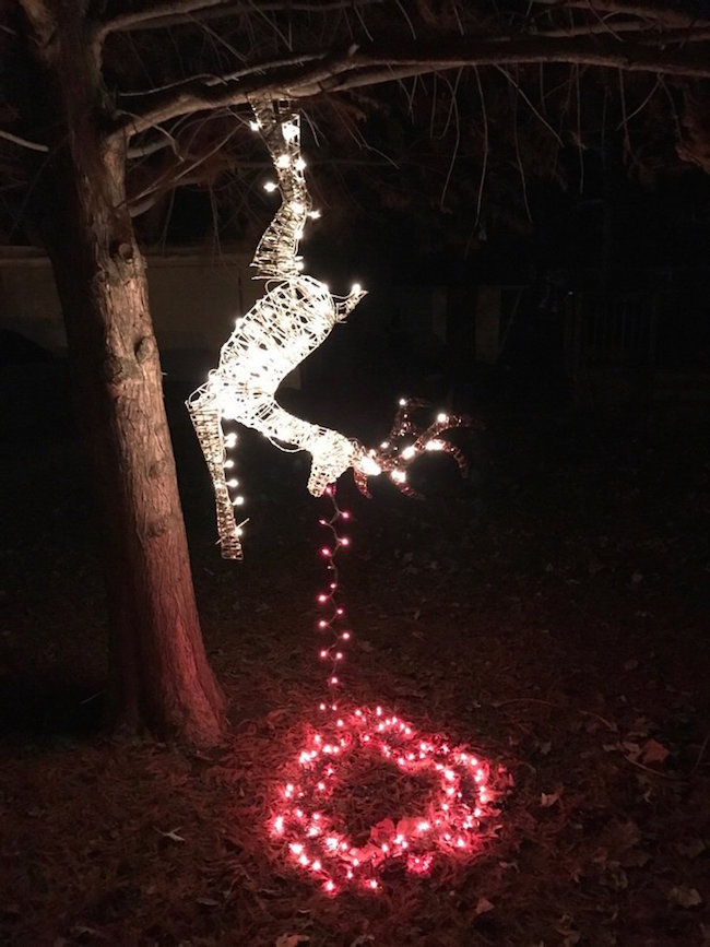 And Here Are The Absolute Funniest Christmas Decorations Ever