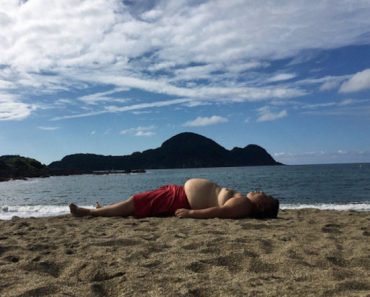 funny pic of man's body looks like island landscape