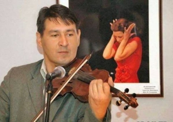 man playing violin woman in painting covering ears, best funny pictures, funny pics, funny photos, funny pictures, funny vids, the best funny pictures, really funny photos, funny photos of animals, funny photos 2016, funny photos 2017, funny photos 2018, funny photos 2019, funny pics 2016, funny pics 2017, funny pics 2018, funny pics 2019, funny pictures 2016, funny pictures 2017, funny pictures 2018, funny pictures 2019, funniest pics 2016, funniest pics 2017, funniest pics 2018, funniest pics 2019, funniest pictures 2016, funniest pictures 2017, funniest pictures 2018, funniest pictures 2019, funniest photos 2016, funniest photos 2017, funniest photos 2018, funniest photos 2019, where to find funny pictures, funny pictures which made everyone laugh, where funny pictures, where to download funny pictures, where to find funny pictures with captions, where to get funny pictures for instagram, where to find funny pictures to share, where to find funny pictures to share on facebook, where to see funny pictures, funny pictures for instagram, funny pictures for facebook, funny pictures for memes, funny pictures for wallpaper, funny pictures for him, funny pictures for her, funny pictures for friends, funny pictures for snapchat, funny pictures like uberhumor, funny pictures like 9gag, funny pictures like facebook, funny pictures like, funny pictures like ifunny, funny stuff like pictures, funny pictures to text, funny pictures to photoshop, funny pictures to send, funny pictures to caption, funny pictures to post, funny pictures to make someone feel better, funny pictures to put on facebook, funny pictures to make you laugh, funny pictures to make you smile, funny pictures to brighten your day, funny pictures to brighten someone's day, funny pictures with words, funny pictures with no words, funny pictures without captions, funny pictures with jokes, funny pictures with dogs, funny pictures with cats, funny pictures without words, funny pictures without text, where can I find funny photos, best photos ever, best photo ever, silly photos, silly pictures, silly pics,