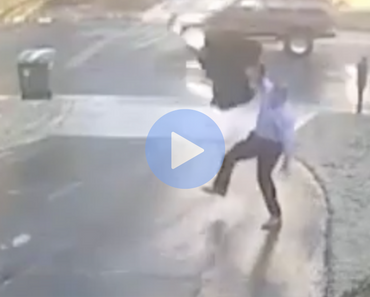 man slips on ice, man slipping on ice, man slips on ice down driveway, man slips down driveway funny, man slips, man slips funny, slipping on ice funny, funny slipping on ice, people falling on ice, videos of people falling, ice fail, ice fails, slipping on ice, dad narrates 6 minutes of kids slipping on ice, funny fall, funny fail, funny fails, funny video, funny videos, funny vid, funny vids, funniest videos 2016, funniest videos 2017, funniest videos 2018, funniest videos 2019, funniest videos 2015, funniest videos 2020