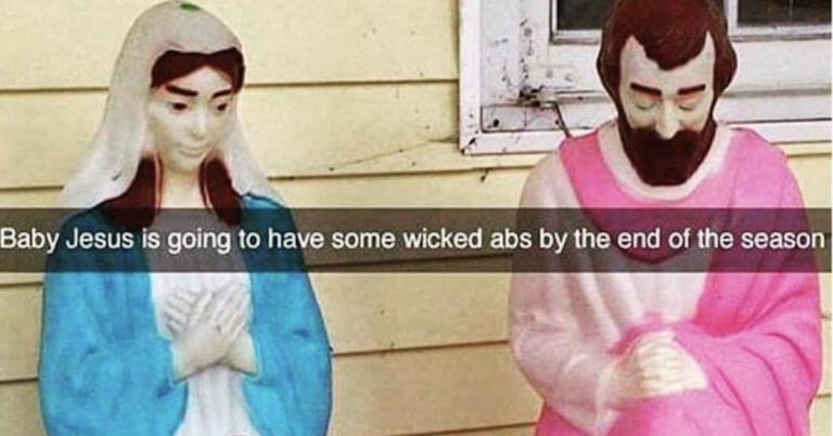 22 Hilarious Christmas Memes You Can Re-Gift To Your Group Chat For Free