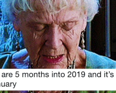 end of January, Funny, funny people, funny pics, funny tweets, humor, January, January 2019, January is the longest month, jokes, longest month, longest month of the year, memes, say goodbye to January, trending tweets, Tweets, twitter, viral tweets