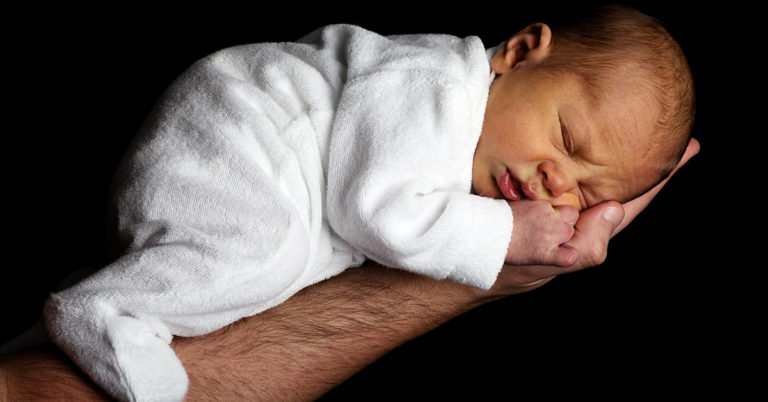 This Viral Thread Roasting Newborns Is Bringing People To Literal Tears