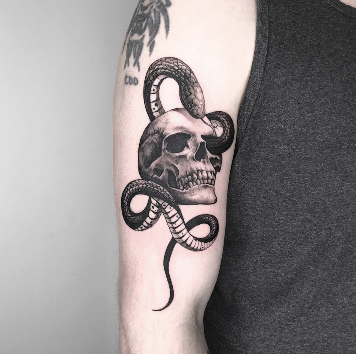 Finally wanting to get it started but I've always wanted a sick Medusa  tattoo : r/TattooDesigns