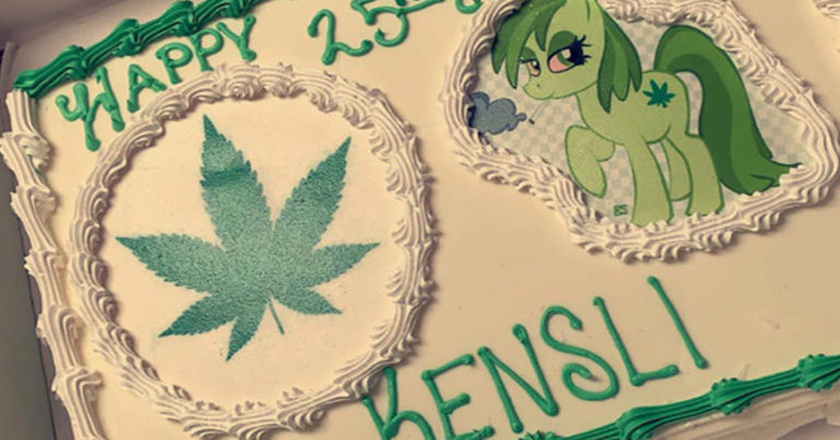 moana marijuana birthday cake