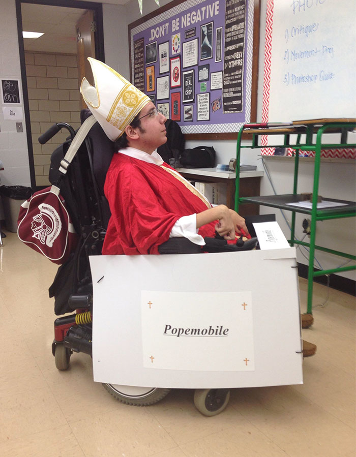 45 Disability Halloween Costumes That Are Truly Awesome