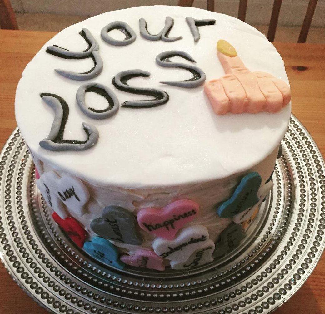 People Are Posting Divorce Cakes, Because Apparently That's A Thing