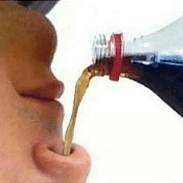 soda appearing to be being poured in nose cursed image, soda appears to be being poured in nose cursed picture, soda appears to be being poured in nose cursed pic