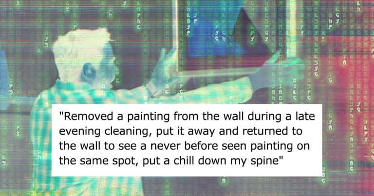 People Are Sharing The Spooky “Glitch In The Matrix” Moments They Experienced