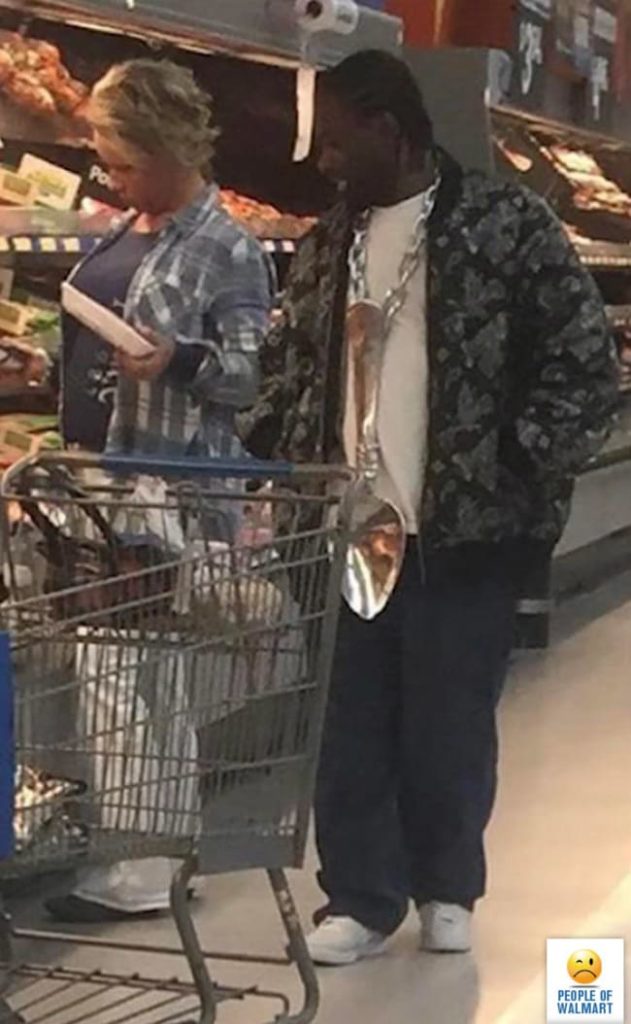 28 Of The Best And Funniest People Of Walmart Photos Of All Time (This