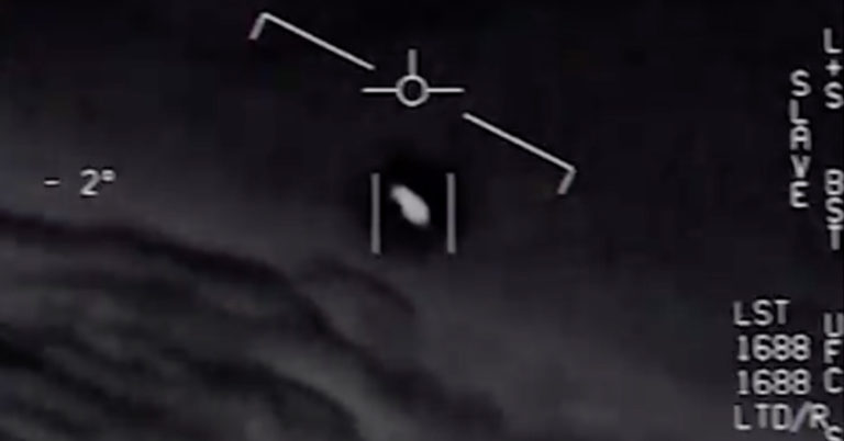 The Funniest Reactions To The Pentagon’s Declassified UFO Footage (31 Tweets)