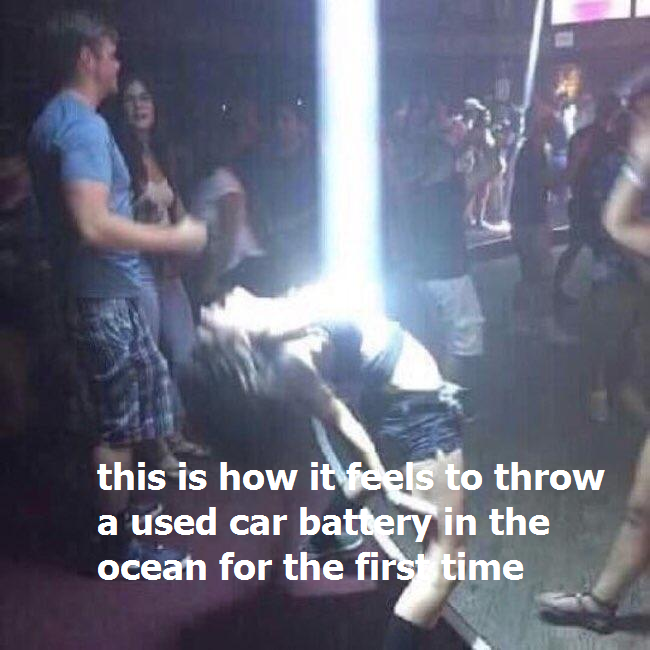 memes battery ocean batteries meme throwing throw funny had