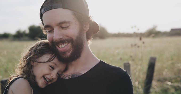 Dad Wants To Cut Ties With His Mom After She Gave His Daughter A Secret Paternity Test