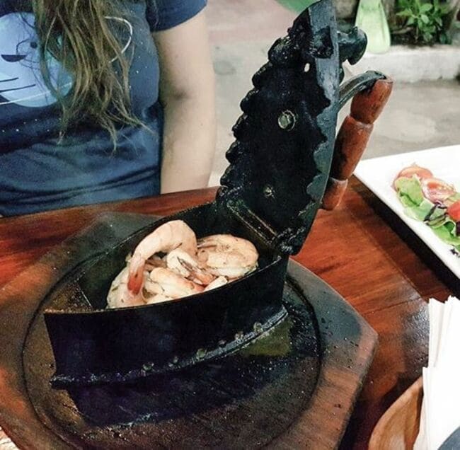 weird shrimp presentation, shrimp served in iron