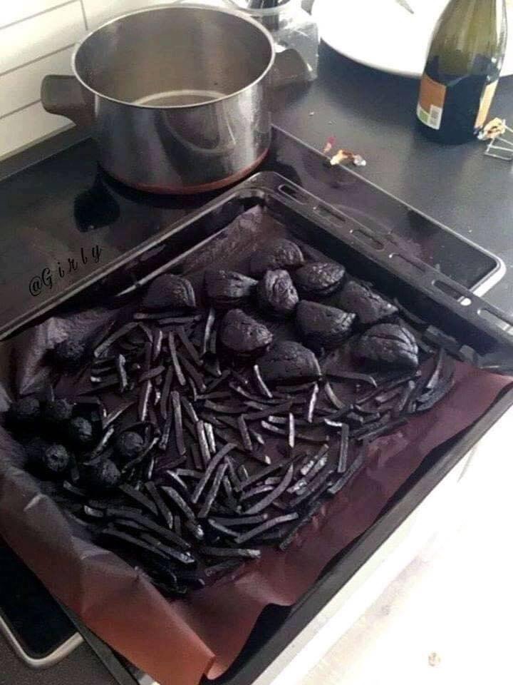 very burnt food, extremely burnt food, burnt food, oven fail, cooking fail, kitchen fail, funny oven fail, funny cooking fail, funny kitchen fail