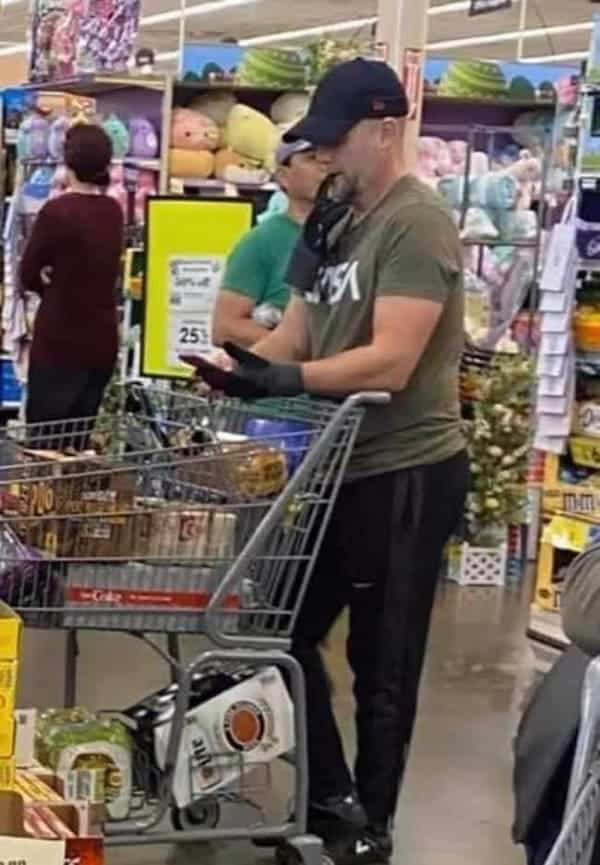 Top 4 weirdest people of walmart best - BSS news