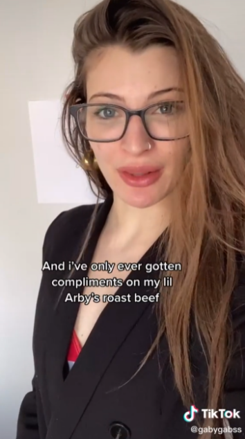 Woman Goes Viral For Honestly Talking About Her “outie” Labia On Tiktok