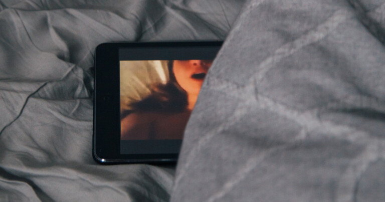 Women Share How They Know a Man Watches Too Much Porn (20 Posts)