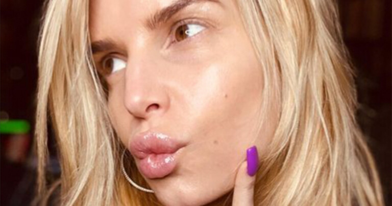 Jessica Simpson Fans, Concerned And Confused After She Posts Pic Of Herself Peeing To Instagram