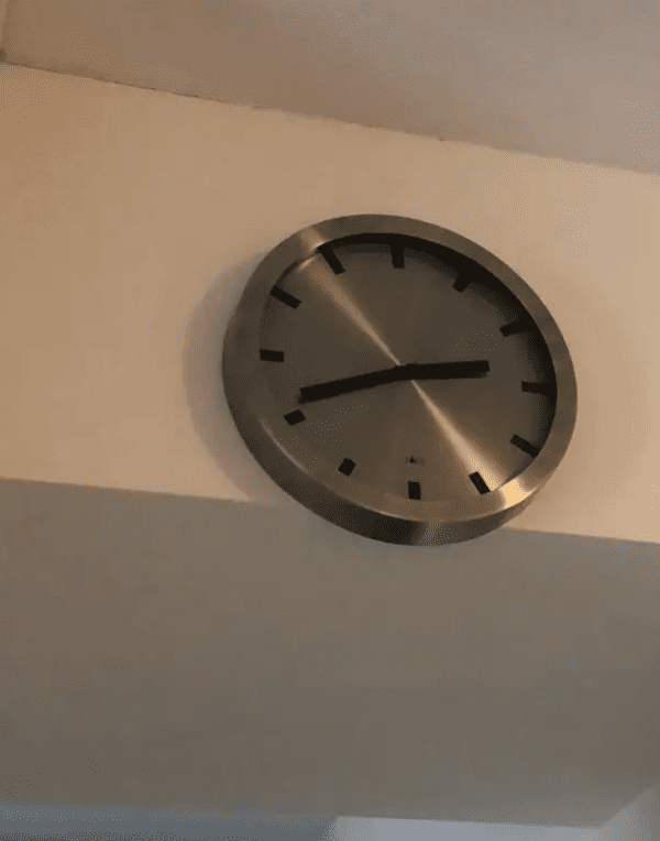 chaotic boyfriends and girlfriends - clock hung poorly