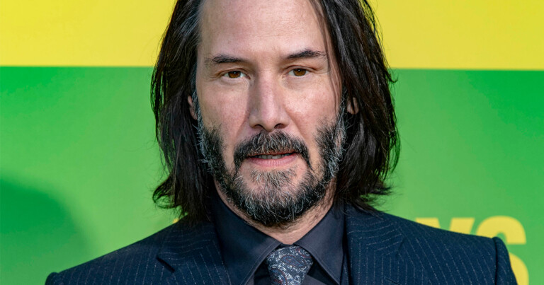Keanu Reeves Lets The Internet Interview Him, Spends All Day Answering Questions On Reddit