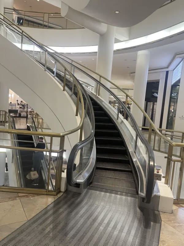 interesting pics - curved escalator