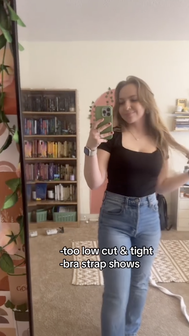People Are Defending This Retail Worker After She Shares Every Outfit ...